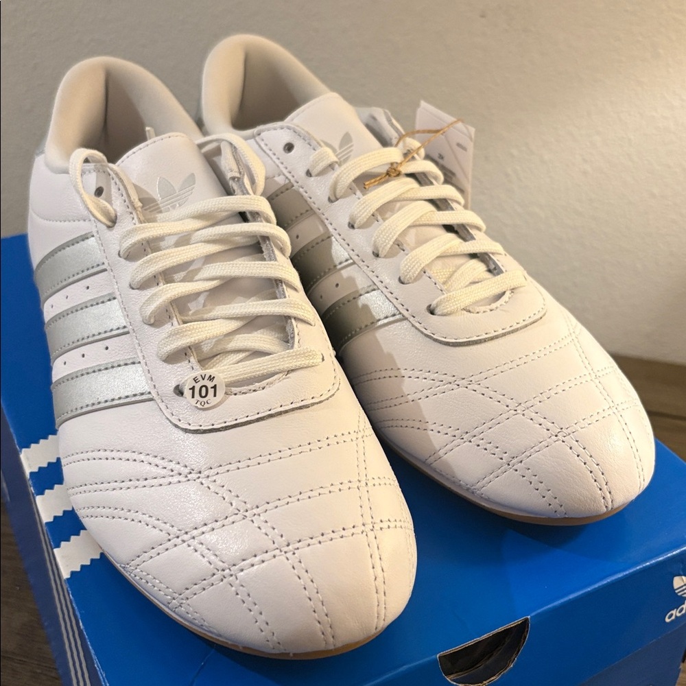NIB [Adidas] Taekwondo Lace Athletic Sneakers White/Silver Women’s 9.5 / M 8.5 - Picture 10 of 14